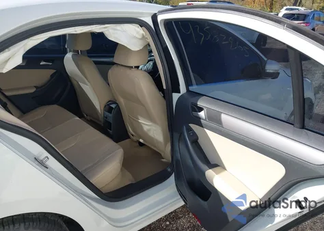 2015 Volkswagen Jetta 2.0L Tdi Se from USA, damaged, VIN 3VWLA7AJ2FM228935